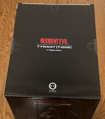 Resident Evil Tyrant T-002 Numskull 11