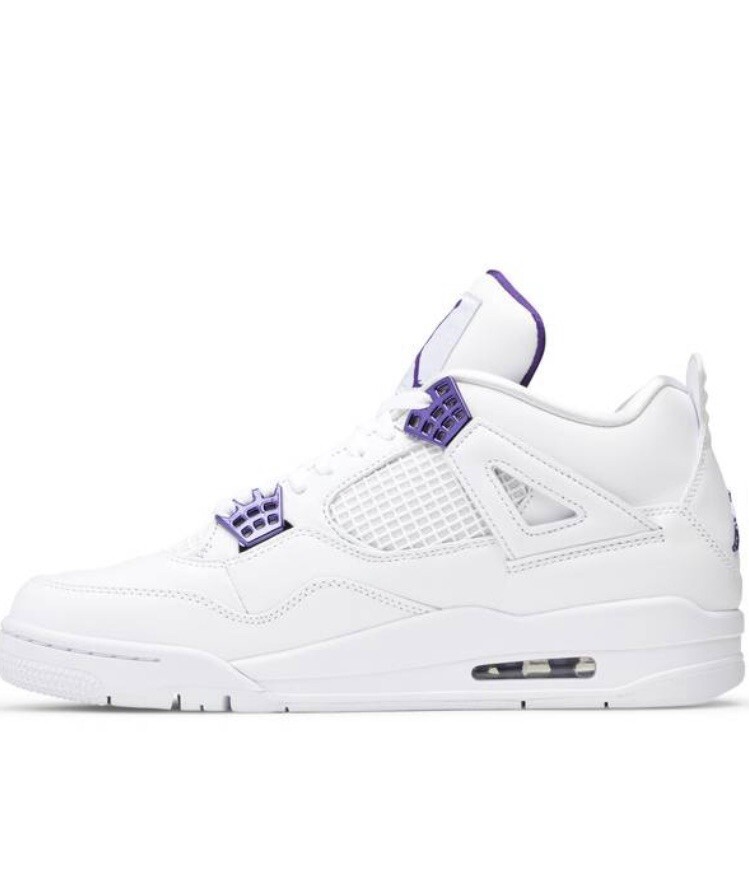 シャマルミレ Jordan 4 Retro Purple Metallic 
