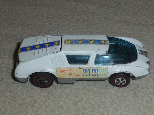 VINTAGE HOTWHEELS REDLINE PIT CREW CAR WHITE ENAMEL RED LINE MATTEL RACING TEAM