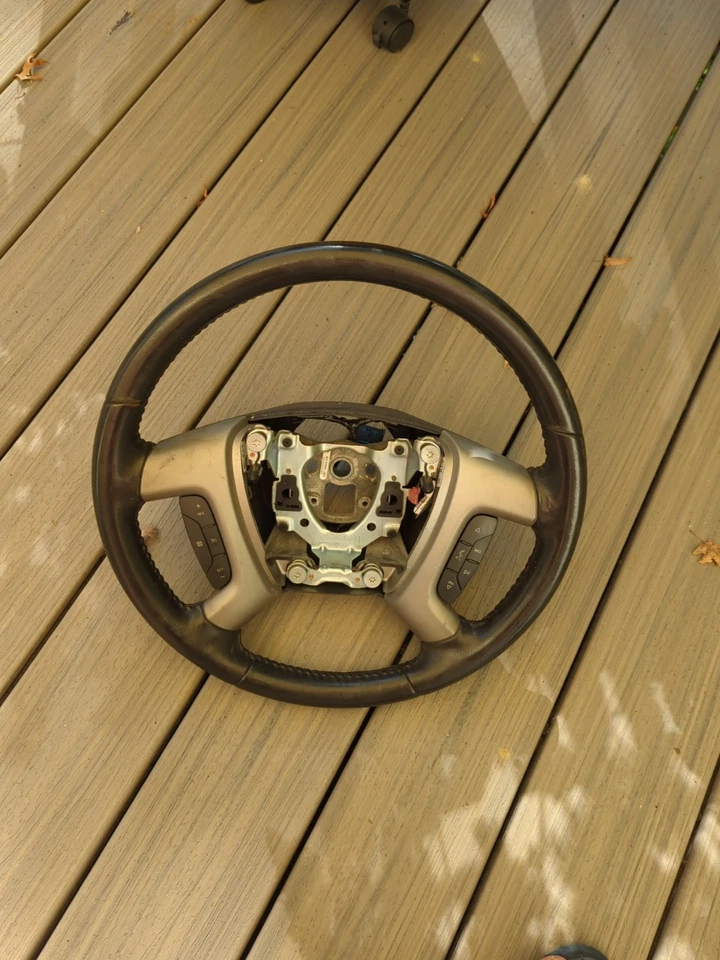 Chevrolet Silverado Tahoe 2012 volante de cuero negro con crucero 07-13 OEM Foto 2 de 4