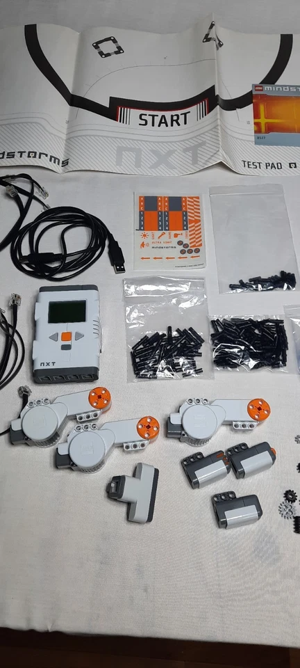 LEGO MINDSTORMS 8527: Mindstorms NXT - Incomplete  - Image 4 of 4