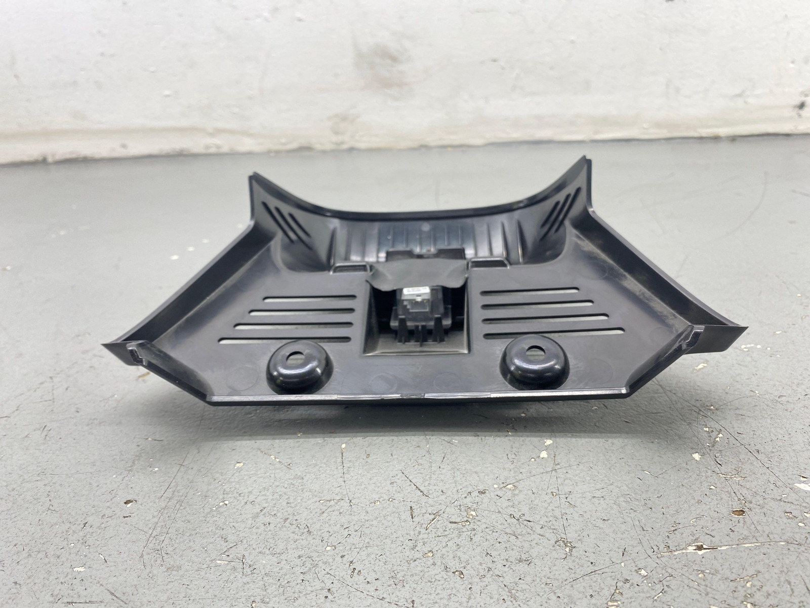 2020-2023 MCLAREN GT FRONT OVERHEAD REARVIEW MIRROR RAIN SENSOR COVER OEM 2021