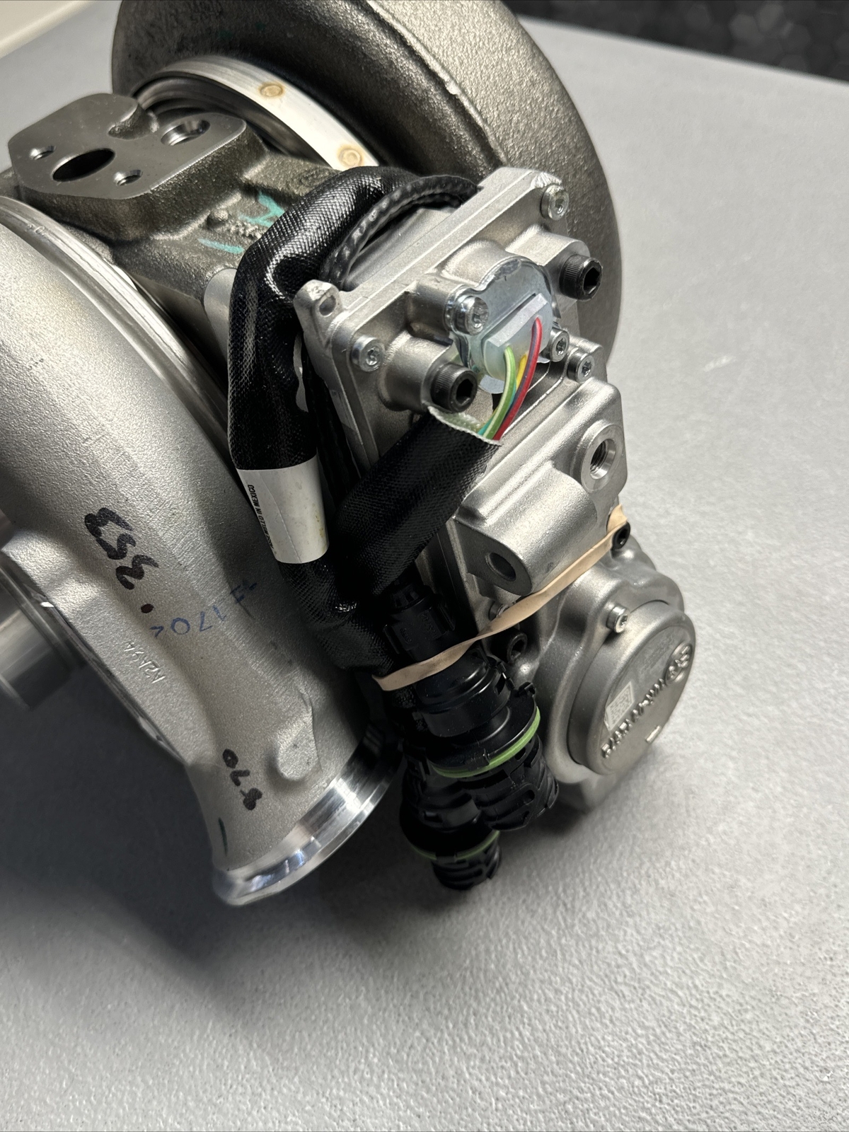 NEW GENUINE HOLSET MACK 5356612 TURBOCHARGER | eBay