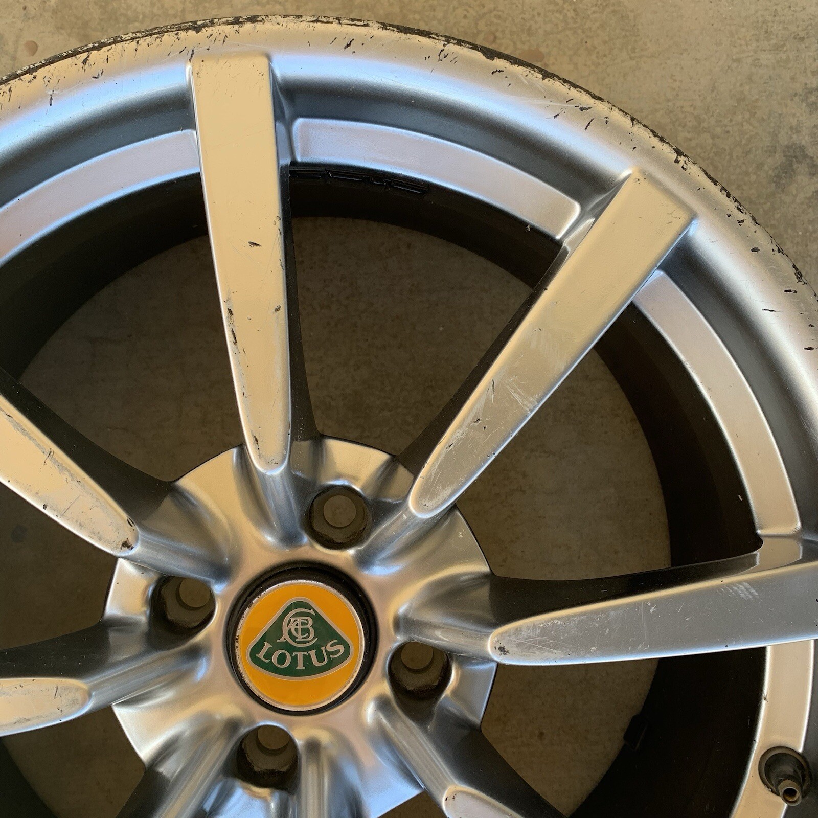 Lotus Wheel Rim Rear 17x7.5 Eight Spoke Silver Curb Rash