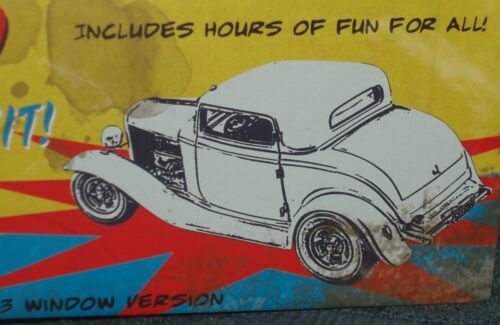 KIT MODELO METAL FUNDIDO ACME 1932 FORD CUPÉ 3 VENTANAS COLOR GRIS BRILLANTE 1/18 - Imagen 8 de 13