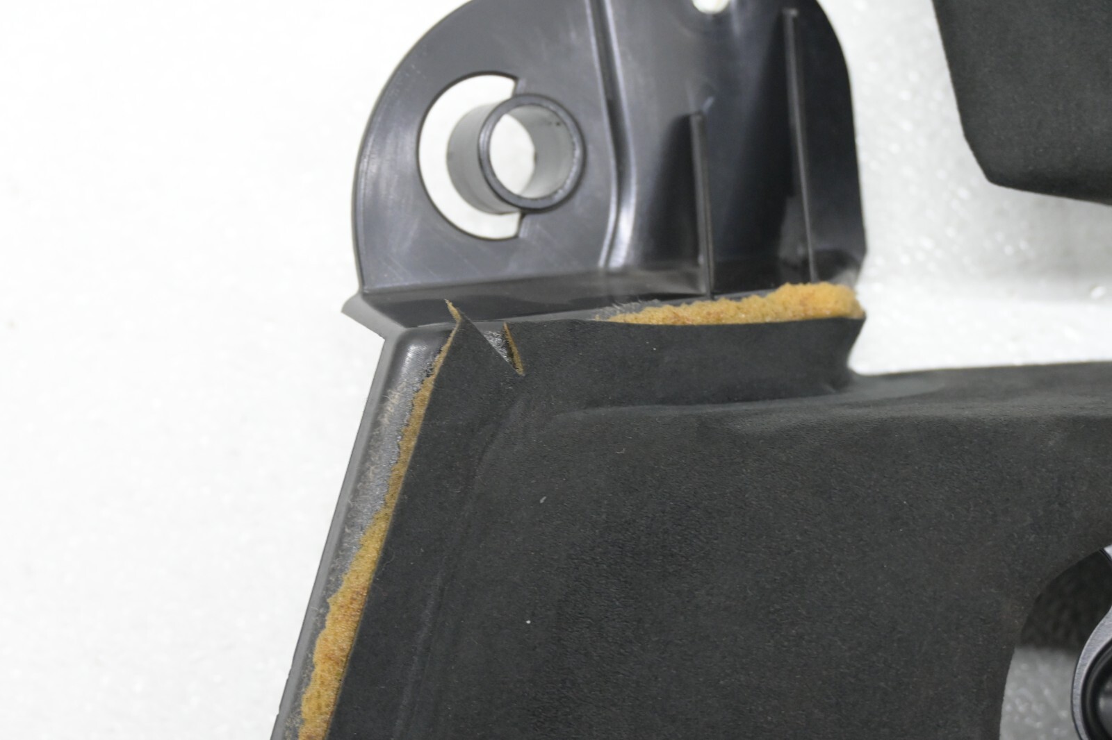 ⭐ 08-17 Maserati Granturismo Center B Pillar Post Cover Trim Black Set Oem