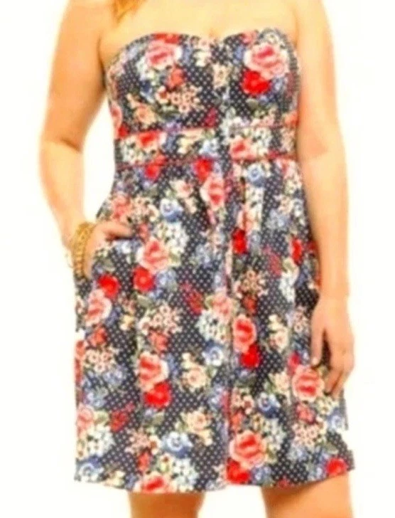 Mini vestido floral sem mangas tórrido, pinup, rockabilly, praia Polkadot tamanho 3 Y2K - Imagem 2 de 4