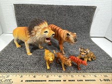 Lions And Tigers Wild Cats Lot Of 6 Plastic Toys Different Scale Sizes Safari