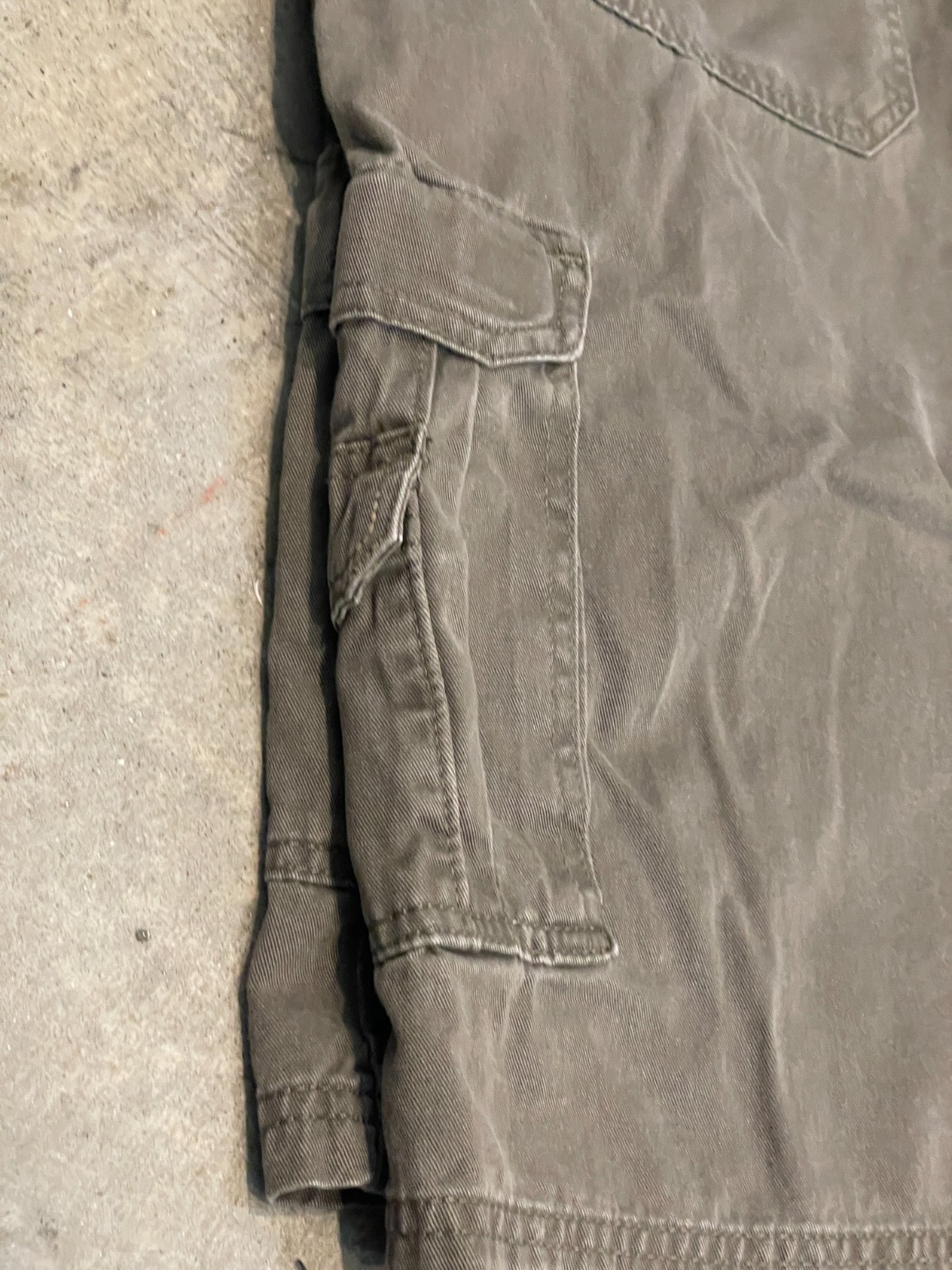 Wrangler Cargo Shorts Mens 46 Fits 44 Taupe Utility Outdoor Casual Cotton thumbnail 6