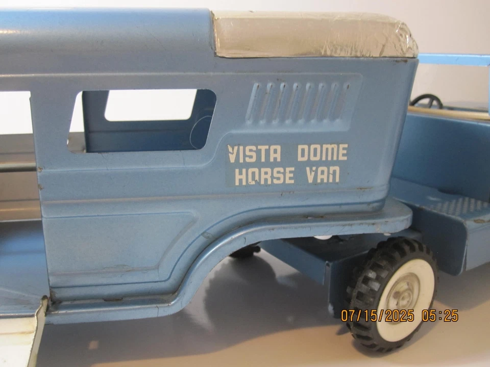 RARE Vintage 1950's/60's Structo Pressed Steel Vista Dome Horse Van Truck C8 - Image 2 of 4