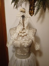 Ivory Lace Vintage Mantilla Wedding Veil