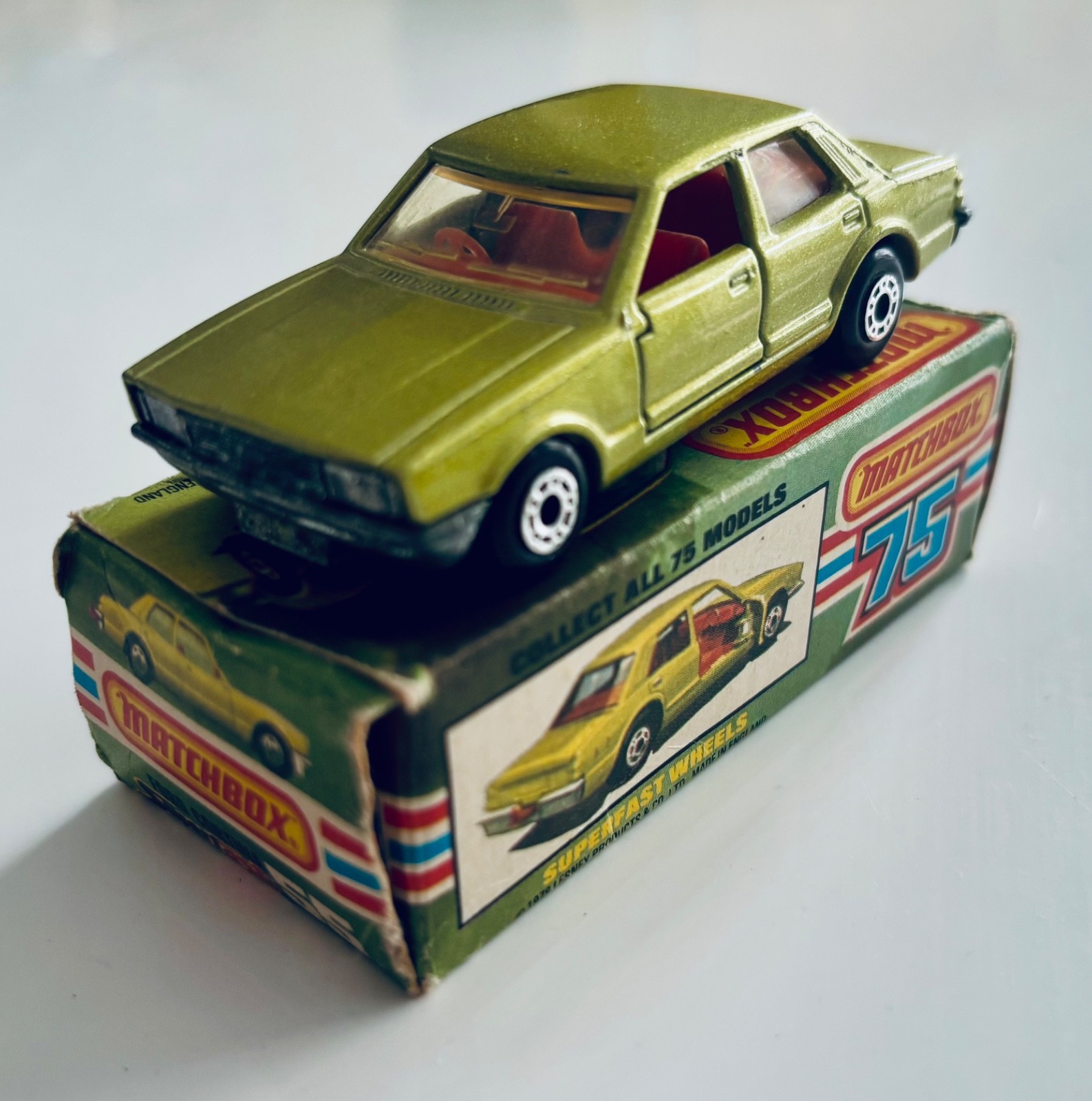 Matchbox 75a, Ford Thunderbird - Free Price Guide & Review