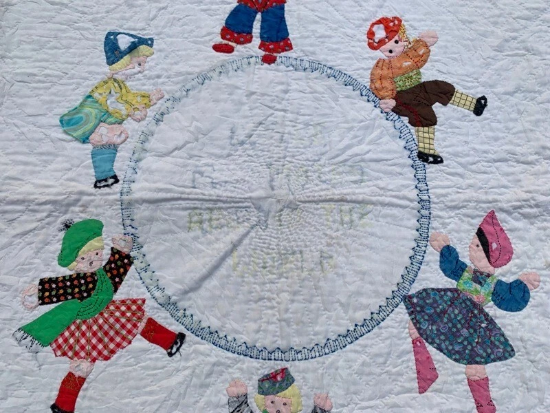 Antique Handmade Colorful Patchwork Bedspread Crafted textile Bedding 200x155 cm - Image 4 of 4