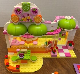 LEGO FRIENDS: Heartlake Juice Bar (41035) 100% Complete w/ Manual 2014