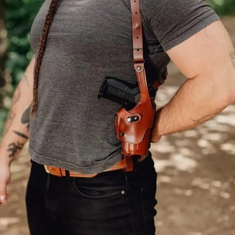 Handmade Vertical Leather Roto Shoulder Holster System Colt and Smith & Wesson. - Image 2 of 4