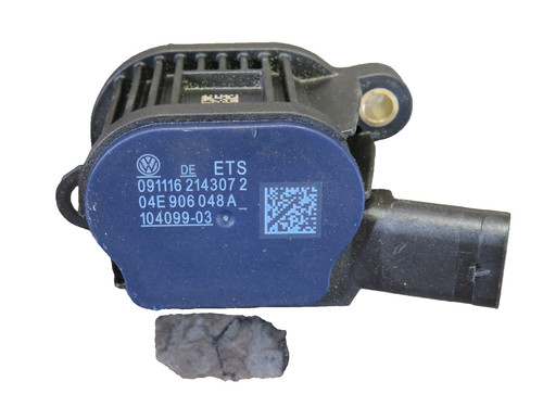 Magnetventil Ventil Zylinderkopf Nockenwellenverstellung VW Audi Seat Skoda