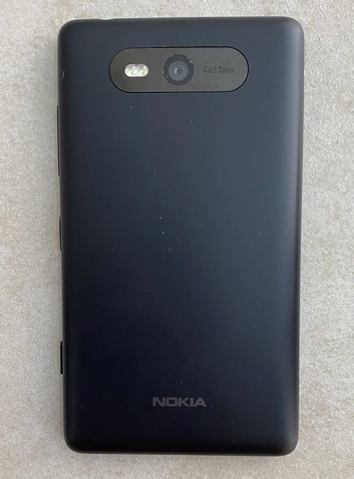 Смартфон оконный Nokia Lumia 820 8 Гб черный - Изображение 2 из 4