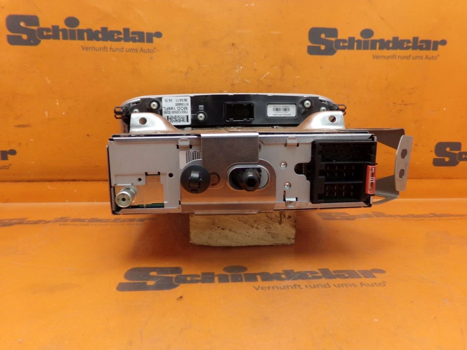 CD-Radio Schalterleiste:City-modus, ZV,TC,Warnblinker,Kofferdeckel  PUNTO EVO - Bild 3 von 4