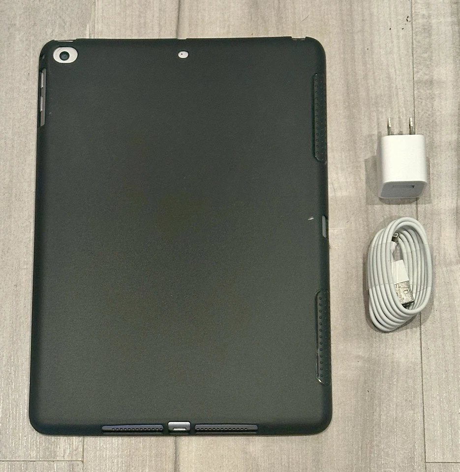 Apple iPad 6ta Generación - Pantalla 9.7" 32GB, Wi-Fi, Color Gris - Listo para la Escuela Foto 3 de 4