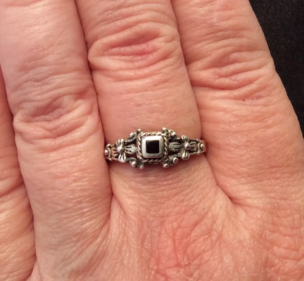 Princess cut 2024 onyx ring