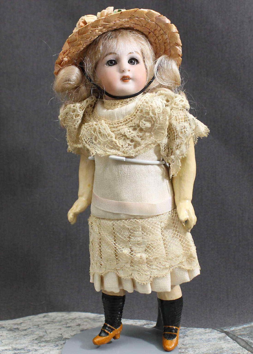 アンティーク ビスクドール Simon Halbig Bergmann 62 アンティーク ビスクドール K & R SIMON & HALBIG 62㎝ - メルカリ