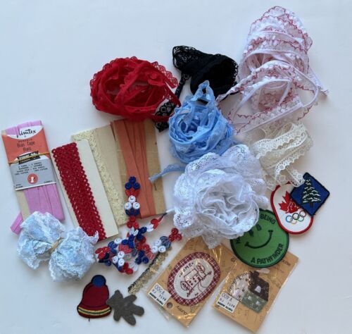 Vintage Sewing Craft Trims Lot Lace Rick Rack Bias Tape Badges - Picture 1 of 5