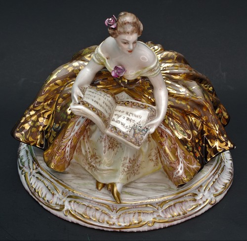 VINTAGE SIGNED GUIDO CACCIAPUOTI ITALIAN PORCELAIN FIGURINE 1122 WOMAN BOOK 7" - Picture 6 of 12