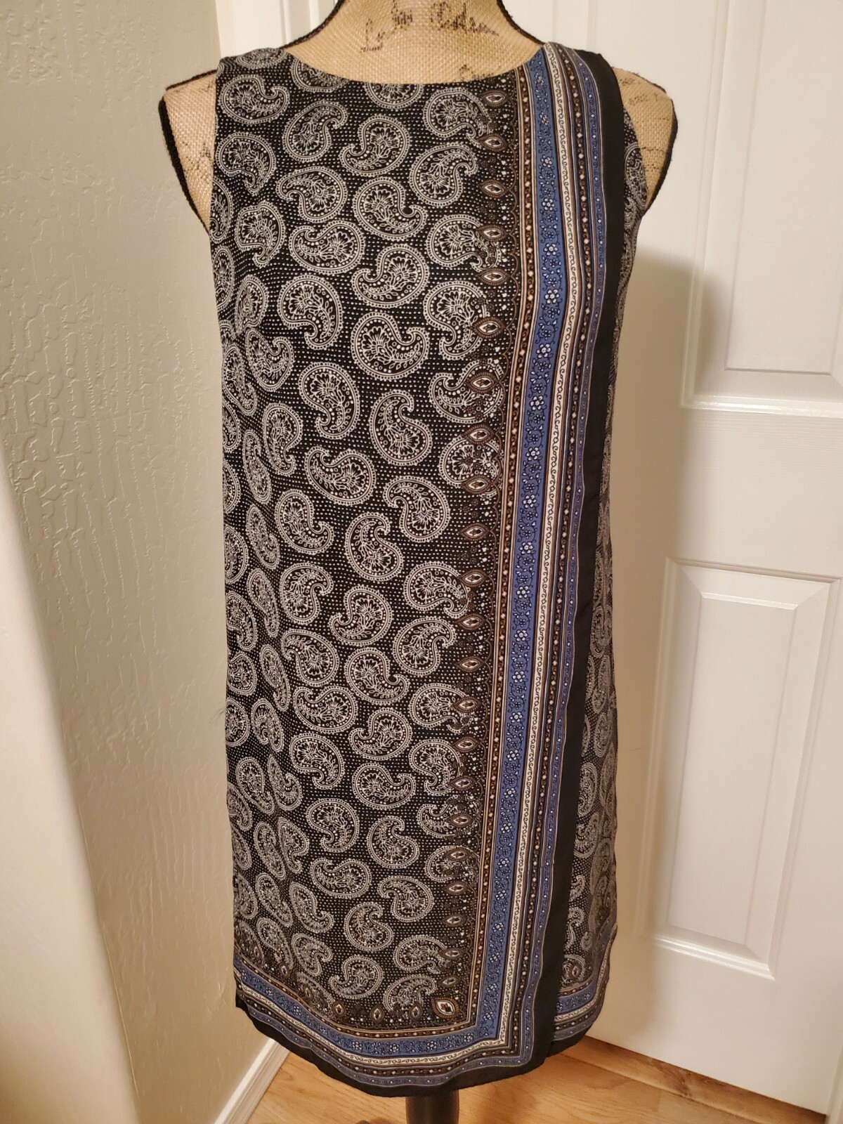 Picture 1 of 6