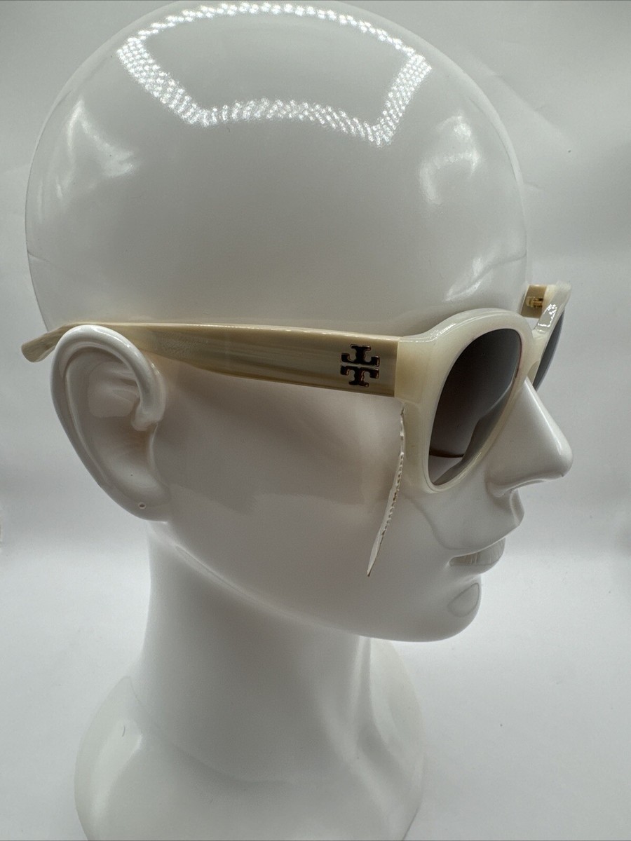 Tory Burch sunglasses and original case. No scratches. Tory Burch TY7184U M (54 - 19) with Grey lenses and Black  main image 3