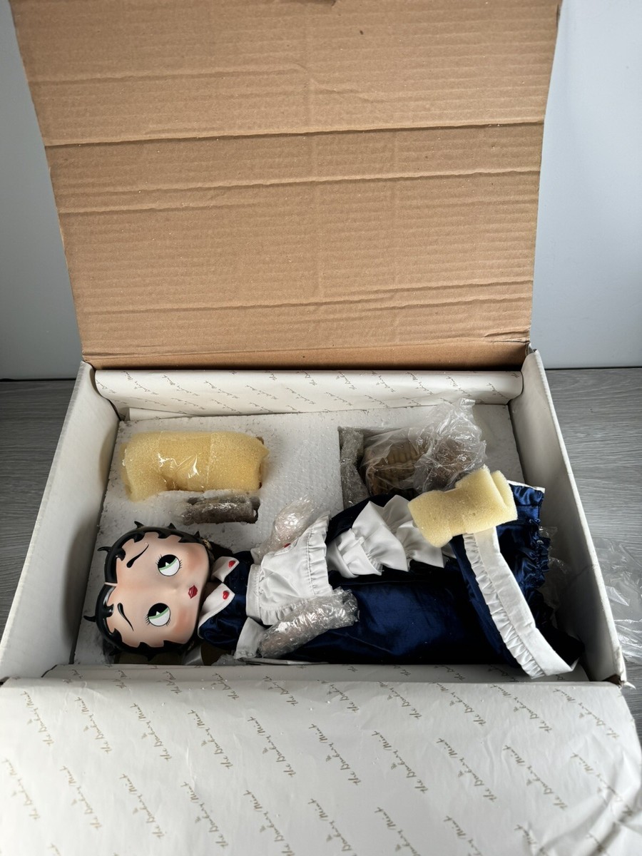 Betty Boop Bountiful Betty Danbury Mint Porcelain Collector Doll