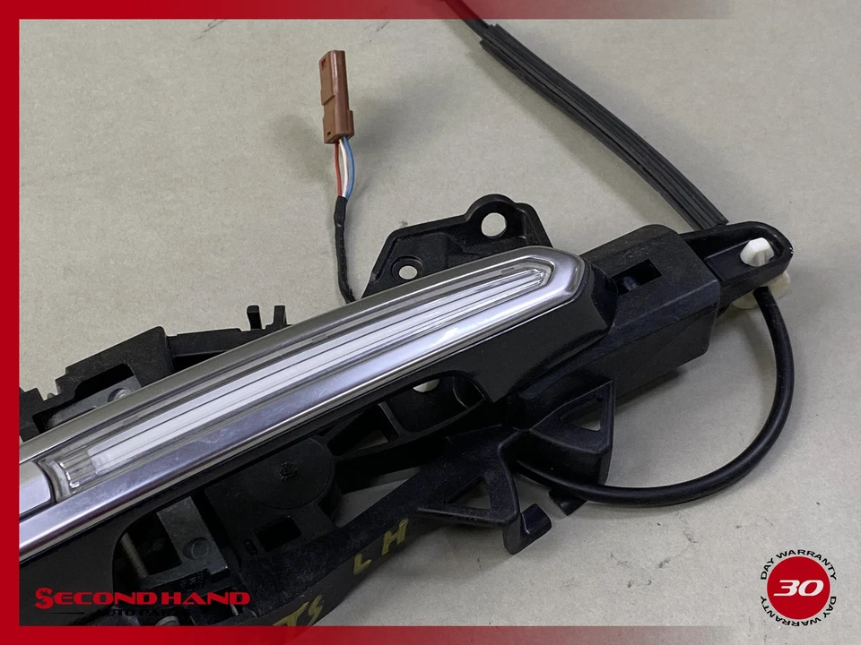 2013-2018 Cadillac ATS Rear Left Driver Side Door Exterior Handle USED OEM - Imagem 3 de 4