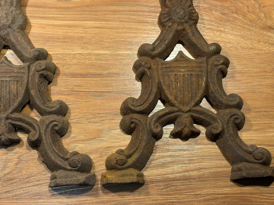 PAIR ANTIQUE CAST IRON FIREPLACE ANDIRONS SHIELD CREST DESIGN W/ FINIAL TOPS 17" - Image 3 of 4