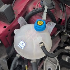 Alfa Romeo Giulietta Tb Multiair Tct 2014-2016 Expansion Bottle 50544422 Alfa Romeo Giulietta Tb Multiair Tct 2014-2016 Expansion Bottle 50544422