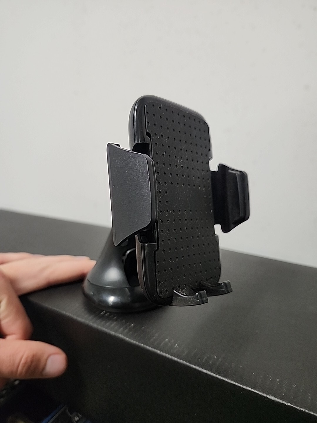 windshield phone holder