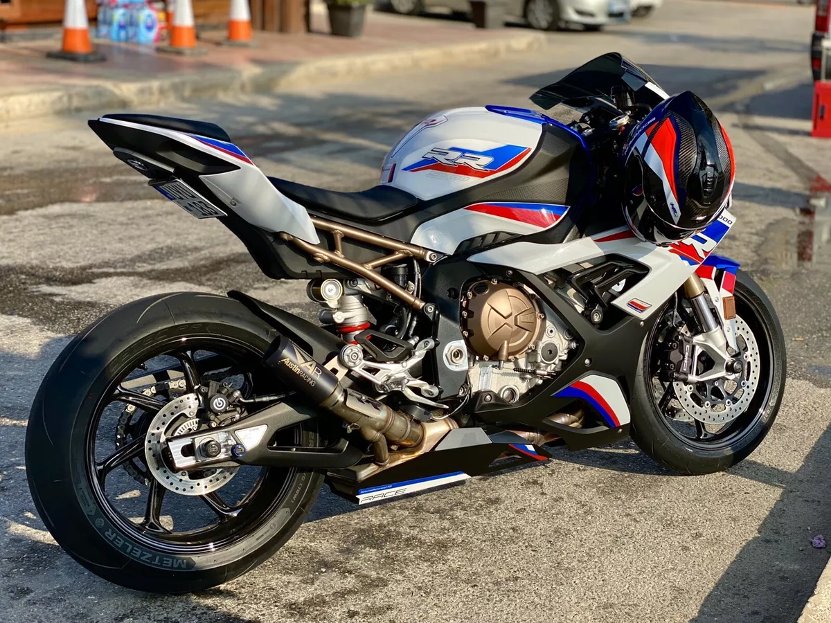 My New Baby (2022 BMW S1000RR M-Package) : r/motorcycle