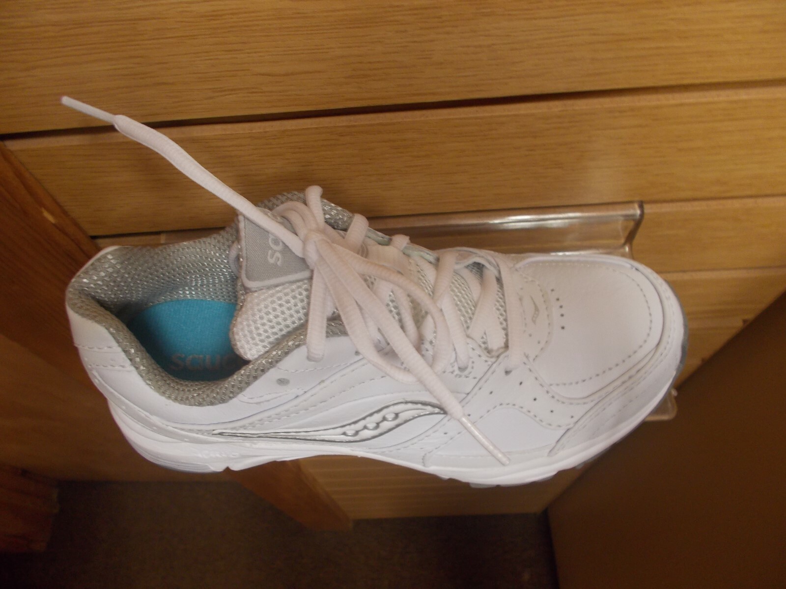 saucony integrity wide