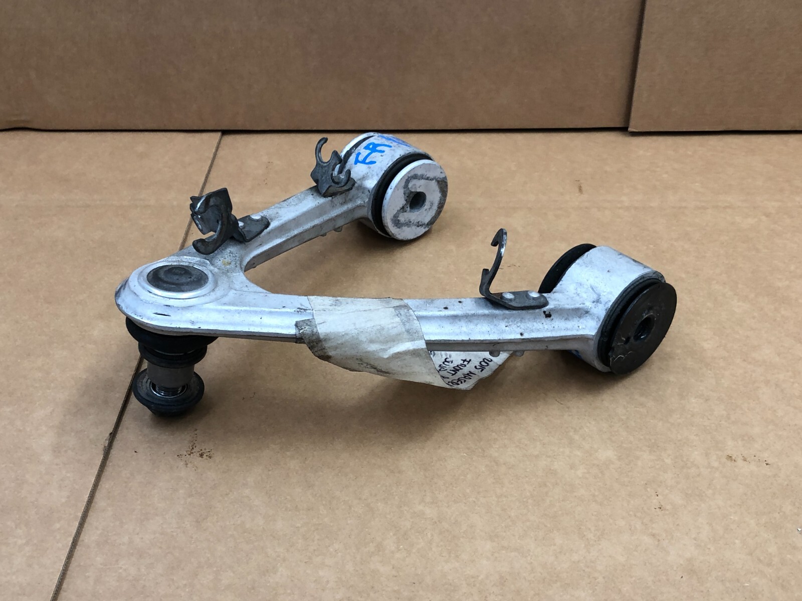 13 14 Maserati Granturismo M145 Front Right Pass Upper Control Arm RWD 1458 OEM