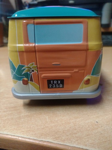 VW Bulli "Honolulu Beach" Blech Model Neuwertig Große 23cm X 10cm X 9,5cm - Bild 8 von 15