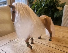 VTG 1996 Barbie Size Palomino Horse Unimax Toys Brown Horse w/ Blonde Mane