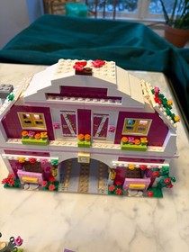 LEGO FRIENDS: Heartlake Stables (3189), added 41039 stable