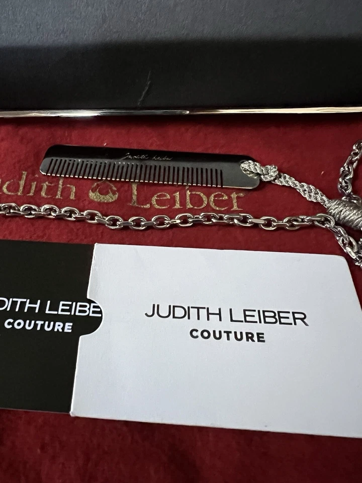 IMPRESIONANTE BOLSO DE MANO DE ALTA COSTURA JUDITH LEIBER BOLSO SIN ASAS CON ACCESORIOS CERTIFICADO DE AUTENTICIDAD Foto 2 de 4
