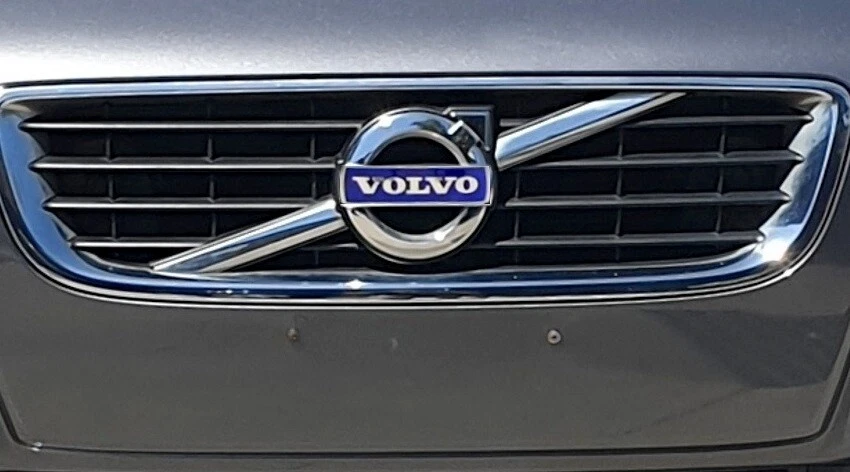 AUSTRALIA Genuine VOLVO Front Grille Badge Adhesive Emblem 2 Sizes - image 3 of 4