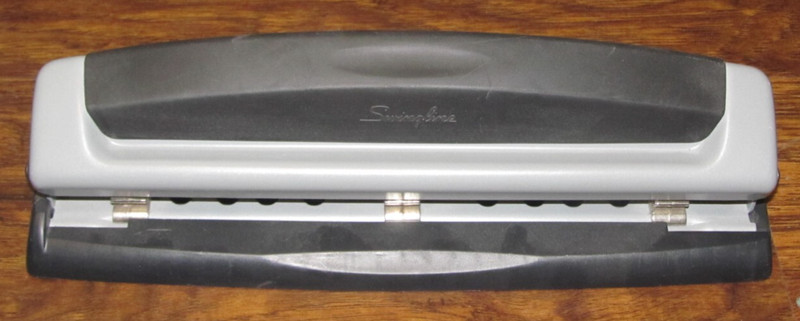 Swingline Model 74026 Desktop 3 Ring Hole Punch Black gray Metal Adjustable