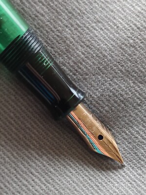 🔴PELIKAN 130 IBIS Black Color Fountain Pen 14 K Gold 585 F flex