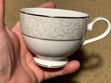 Coffee/ Tea Cups 9 oz Mikasa Parchment New L3438 Dishwasher Safe ( lot of 2 )