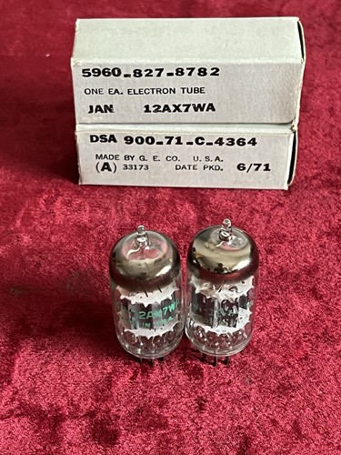 tubi ecc83 12Ax7wa!!!! 2 pezzi!!!! NOS Jan GE NUOVO stesso codice del 1971