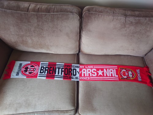 Arsenal vs Brentford scarf 09-03-2024 - Picture 4 of 6