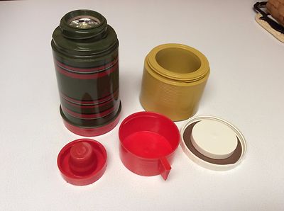 Set 2 Aladdin &  King Seely  Thermos Vintage???