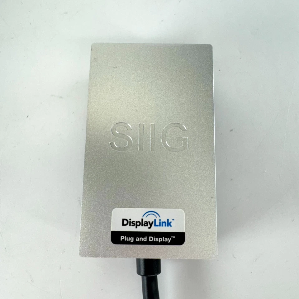 SIIG JU-VG0311-S1 USB 3.0 to VGA Pro Converter Silver High Resolution Support - Image 2 of 4