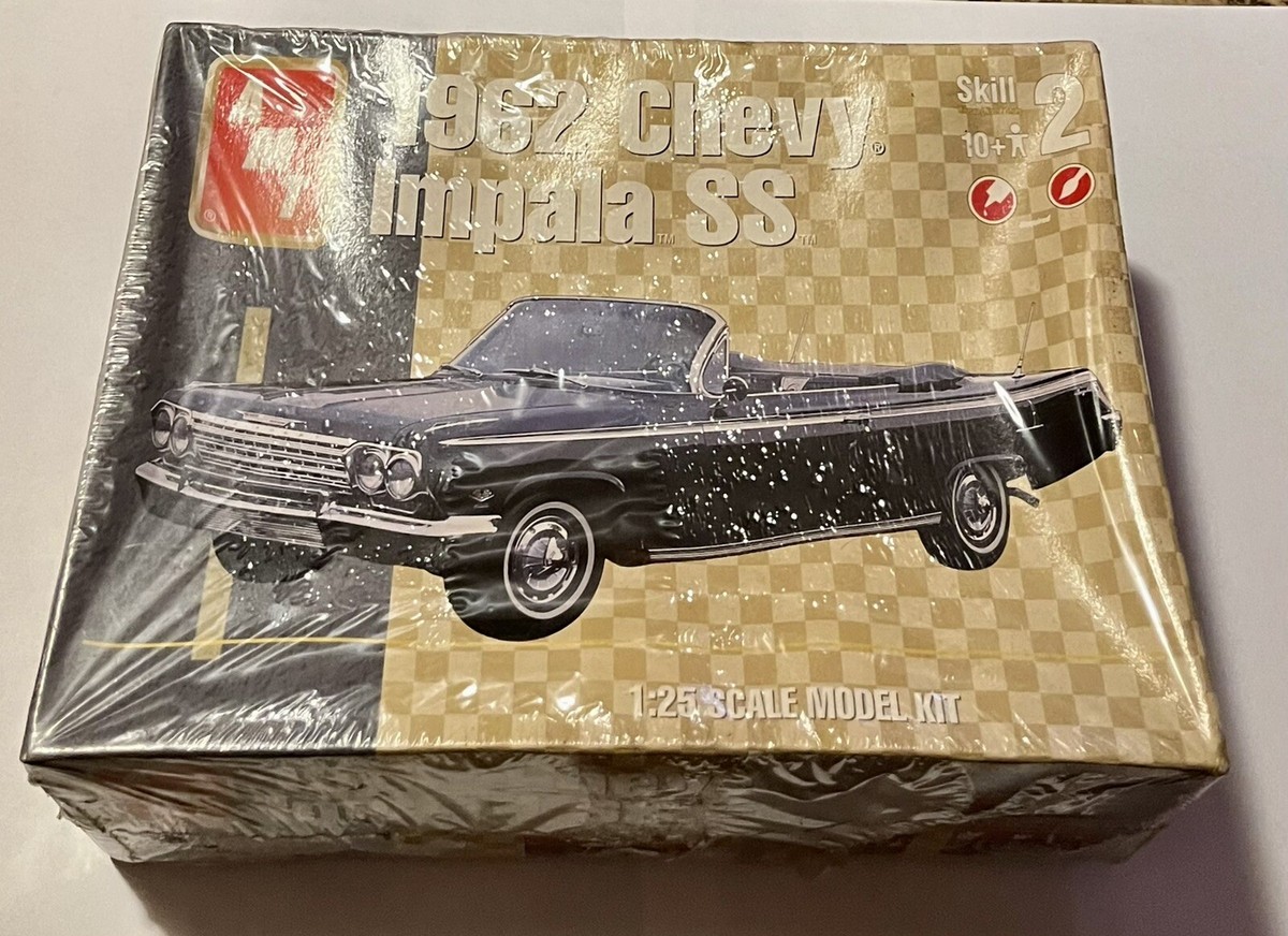 自動車 AMT 1962 Chevrolet Impala 1/25 AMT 1962 Chevy Impala Convertible 1:25 Scale Model Kit